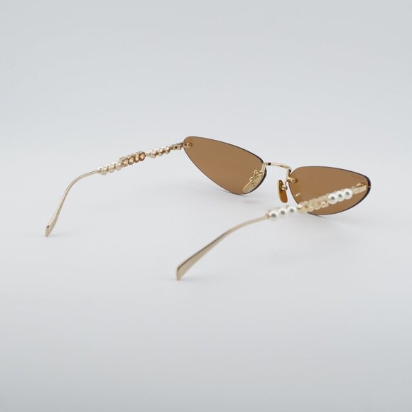 Gucci GG1920S 003 Sunglasses Shiny Endura Gold with Pearl Cat Eye Frame main image 9